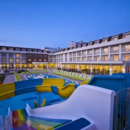 White Lilyum Hotel - All Inclusive