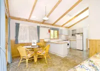 Lorikeet Holiday Park -  Habitaciones en casas particulares