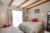 Palm Pacific Resort & Motel - Spa