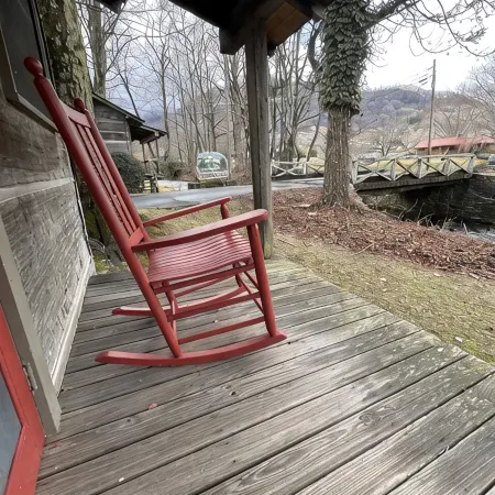 Cabin 5 - Rustic cabin in Pioneer Village, Great Smoky Mountains NC