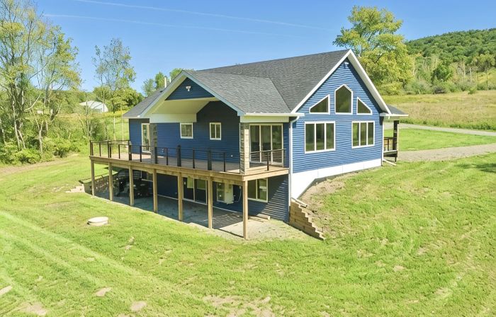 Brand New Waterfront Luxury Home, convenient to CooperstownAll Star Village