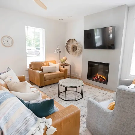 New Construction, walking distance to shops an restaurants in the Rose District!