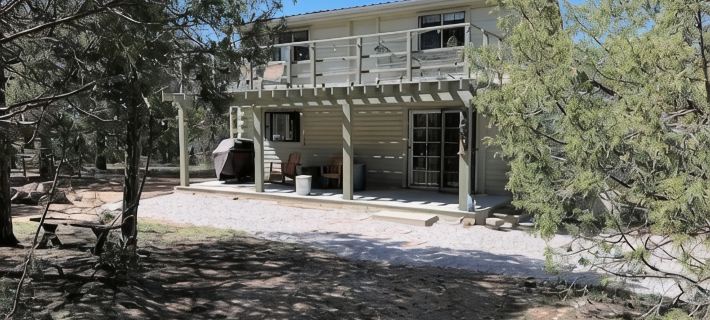 Private/Cozy 2 bedroom mountain cabin Serenity now Hotels in Sandoval County