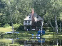 Highland Lake Waterfront home perfect for family, fun, outdoors, and S’Mores! - 2-Star