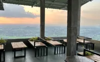 Contana Glamping with Jogja City View
