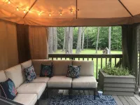 Summer Openings! Perfect Spot on Lake for Fishing! Spacious Home & Backyard - Wifi