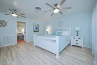 Poppy's Paradise - the Best Vacation Rental in Rockport! - Balkoner