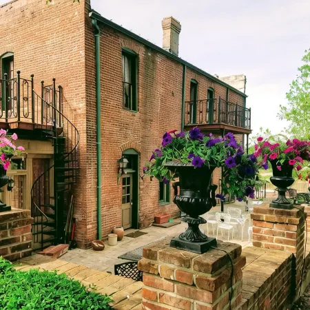 Iron Horse Hotel Hotels in Cooper County