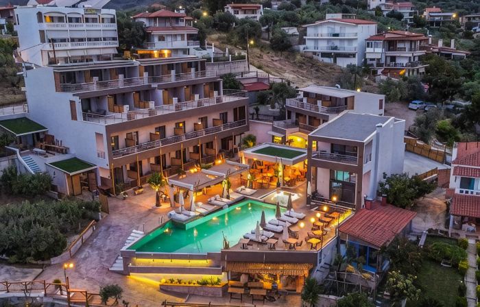 Del Mare Suites