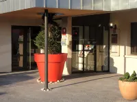 里昂東倍諾斯 A42 宜必思酒店 - 酒吧