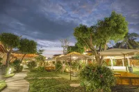 Pearl Sunset Resort - Parkplatz