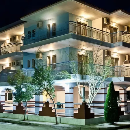 Hotel Melissanthi Отели в г. Неа-Моуданиа