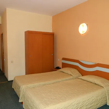 Elizeu Hotel Отели рядом с достопримечательностью «Станция метро Grozavesti»