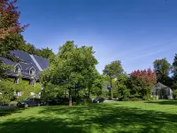 Hotel Schloss Eckberg Hotels near Lingner Palace