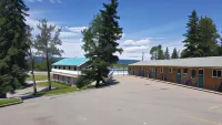 Pines Motel