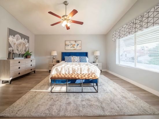 Cheerful 4 bed3 ba home with pool heated