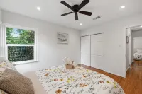 Cosy 3BD Home by Santa Monica - Beach & Airport 10 min away Hotels in West Los Angeles