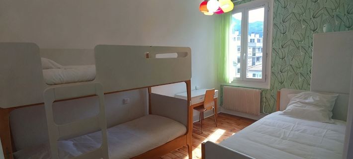 Apartment for 5. Quiet location. Grenoble city Hotels in Grenoble