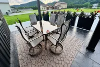 River Bluff Getaway – Main   1BR/1BA Modern Unit Near Mississippi River