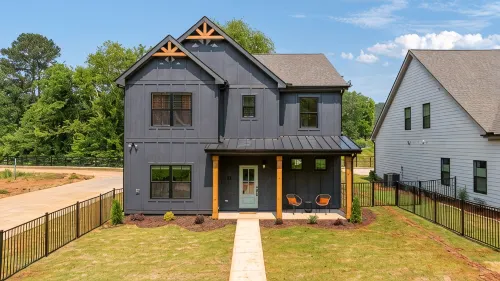 5 Min to Lakepoint! Sleeps 14. New 4 Bdrms/3.5 Bths w/ Office. Owner Managed.