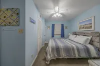 Seaside Beach & Racquet Club 4311 by Vacation Homes Collection