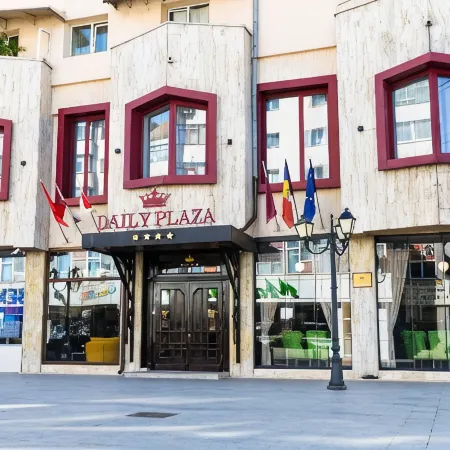Daily Plaza Hotel
