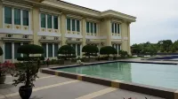 Bajau Bay Hotel & Resort