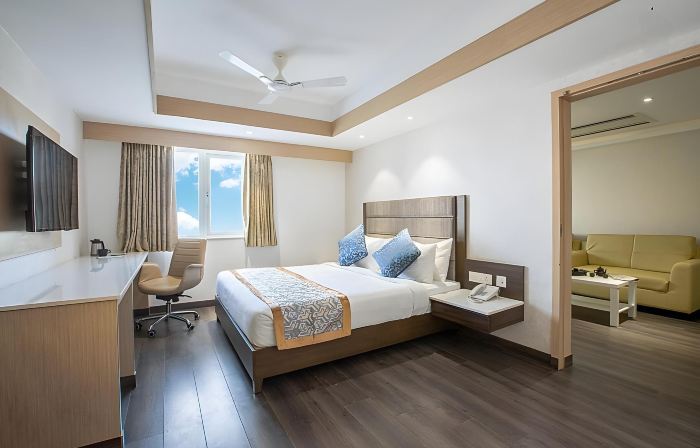 Hotel Saradha Grande