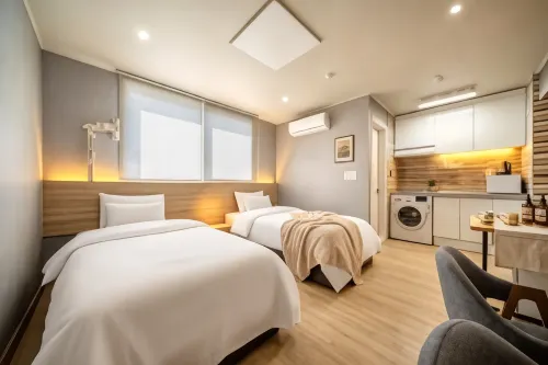 Restia Hotel Suwon Station - 3-Star
