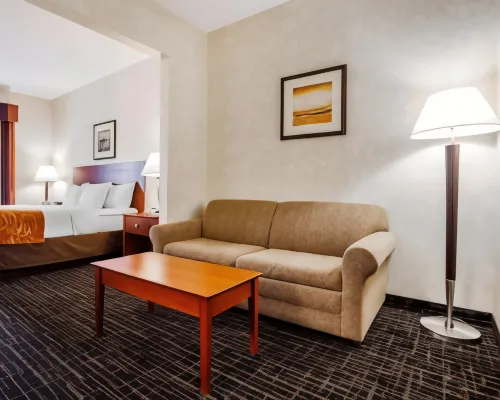 Comfort Suites Independence - Kansas City Hotels in Independence