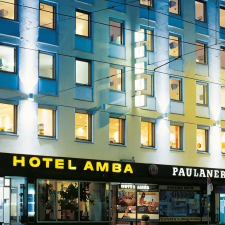 Hotel Amba Отели рядом с достопримечательностью «Железнодорожный вокзал Хаккербрюкке»
