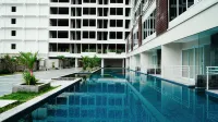 Greenpark Apartemen by Golom Room - 3-Star