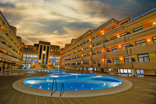 Advise Hotels Reina