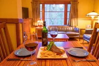 Johnston Canyon Lodge & Bungalows - breakfast