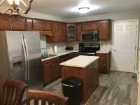 House near Lee University - Homestays