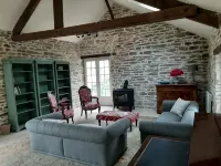 2km from the beach, charming family house totally refurbished in private area