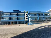 Bombinhas Praia Apart Hotel - Unidade Rua Corrupião - parking