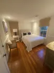 Pristine Chatham home walkable to town, CBI, Fish Pier and baseball field - 3 tähden