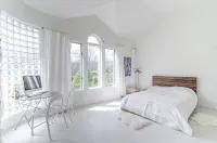 Private Westhampton Escape 5Br, Pool, Hot Tub, Near Beach - 빌라