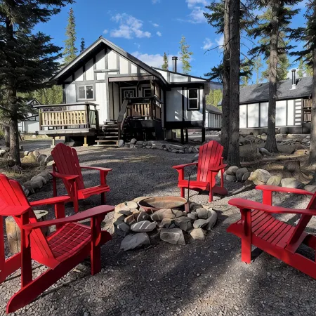 Cozy Fireside Cottage - Spoolmak Socialhouse