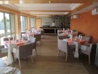 Aquarian Tide Hotel - breakfast