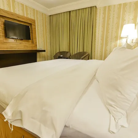 Crown Town Hotel