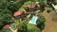 El Pelicano Apart-Hotel - parking