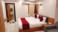 Royal Inn by White Panda Hotels - Airport Shuttle