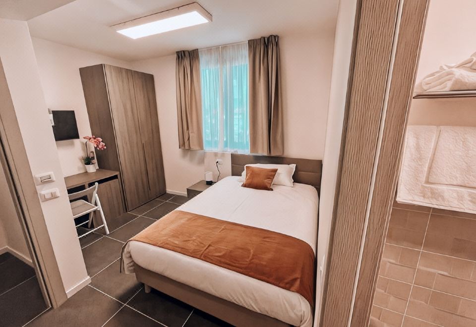 Blu Hotel - Housity