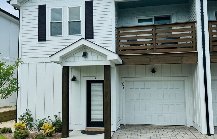 New Condo, Sleeps 6, 3 Bedroom, Beach Access, Community Pool & Private Cabanas.