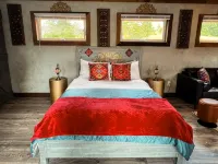 Aladdin Inspired Cabin Hot Tub Pet Friendly 3 Miles from Hocking Hills State Pk