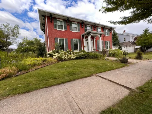 The Gibson Estate - 5-Star