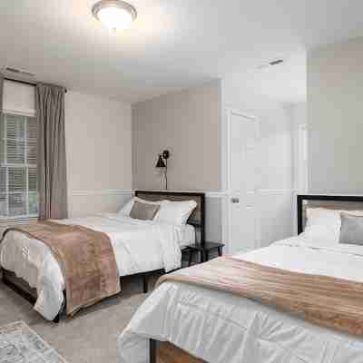 Game room, great for families, centrally located in Piedmont Triad Rooms
