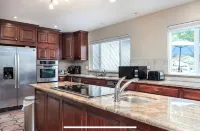 Rancho Santa Fe gated residence - homestay